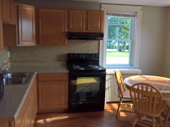 3rd image of 238 N George St #B