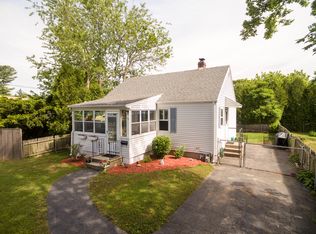 22 Shepard St, Riverside, RI 02915