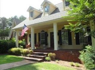 624 Sherwood Rd, Starkville, MS 39759