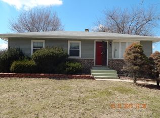 1798 Mulberry Dr, Montgomery, IL 60538