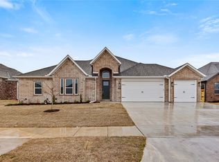 240 Ambry Loop, Centerton, AR 72719