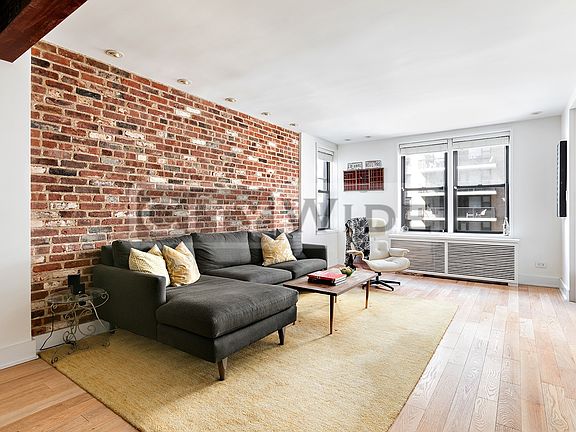 3rd image of 201 E 15th St APT 5G