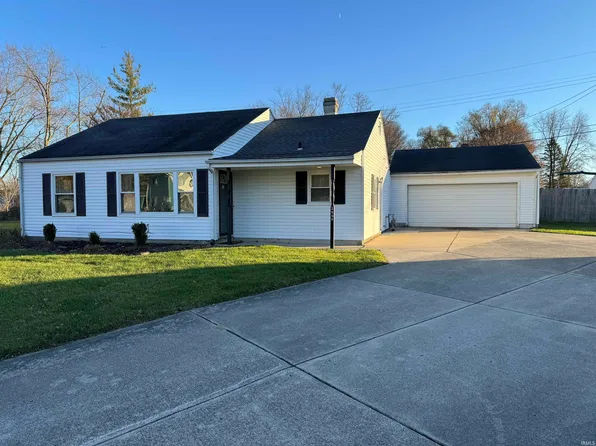 2809 S Eastlawn Ct, Muncie, IN 47302
