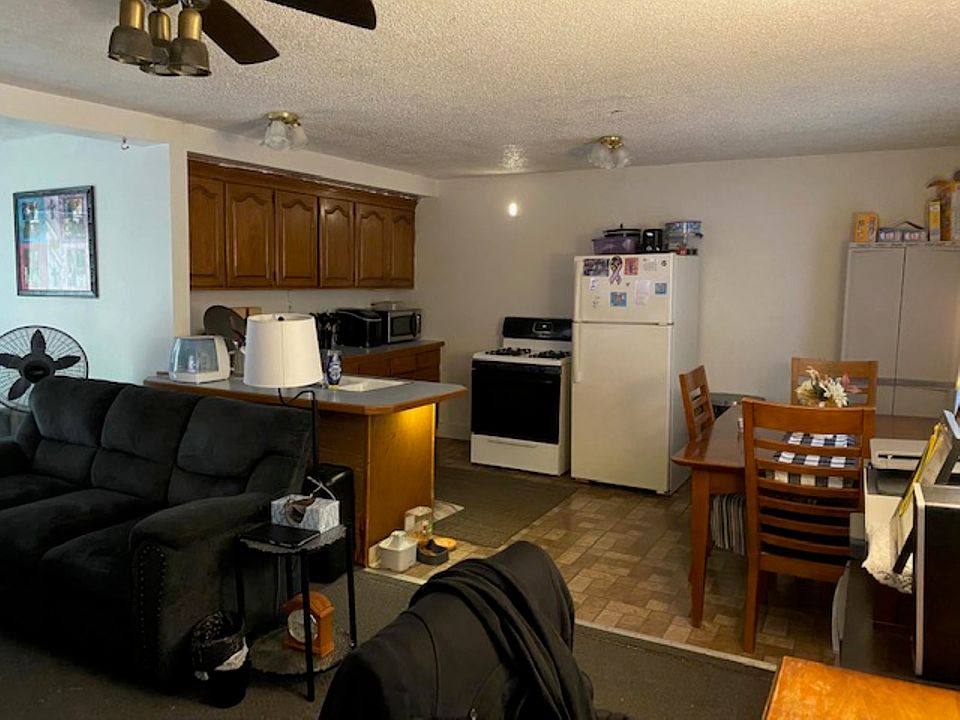 1221 Loomis St, Rockford, IL 61102 MLS 202300321 Zillow