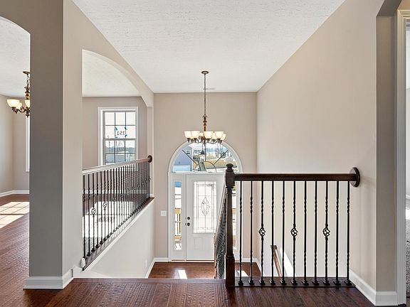 3rd image of 1170 Gentry Dr