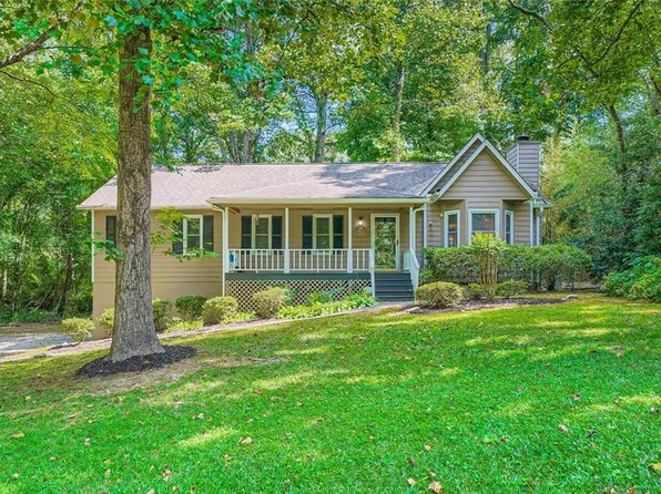2469 Chauncey Ln SW, Marietta, GA 30064