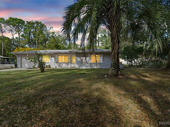 2nd image of 410 Daisy Ln