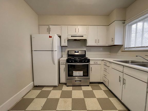 2nd image of 215 S Talley Ave