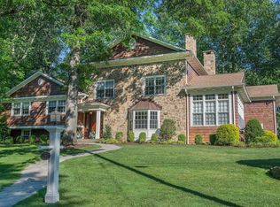 2 Hickory Rd, Short Hills, NJ 07078