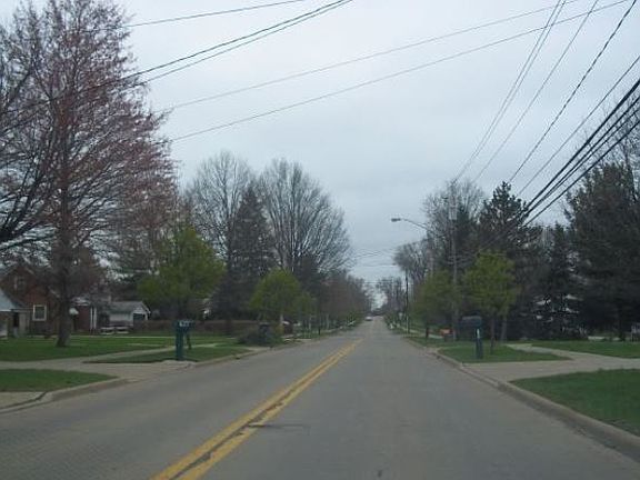 3rd image of 620 Trebisky Rd
