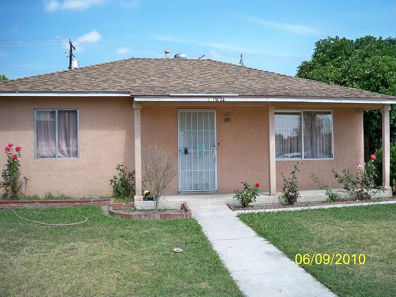 1st image of 11824 Pioneer Blvd