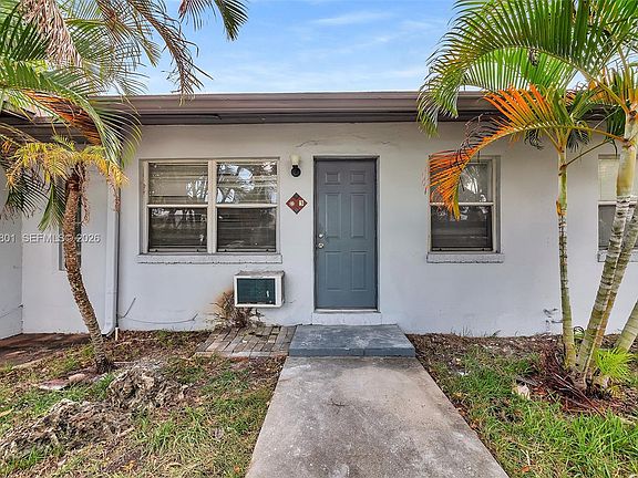 2nd image of 1229 Miami Rd APT 3