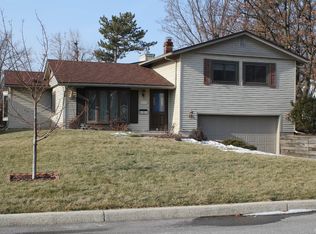 5927 Gillingham Dr, Sylvania, OH 43560