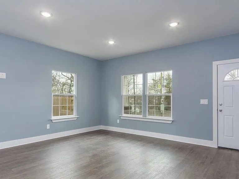 1306 Oden St — Photo 8