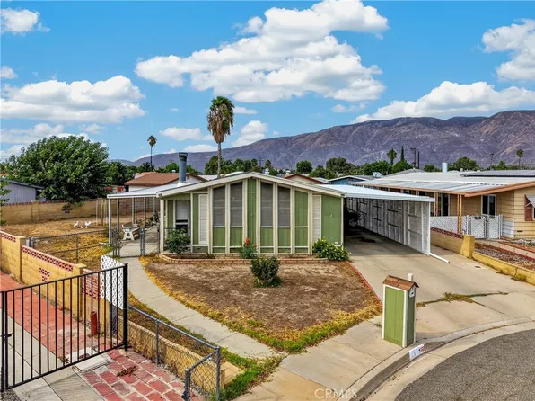 209 Flora Vista St, San Jacinto, CA 92582