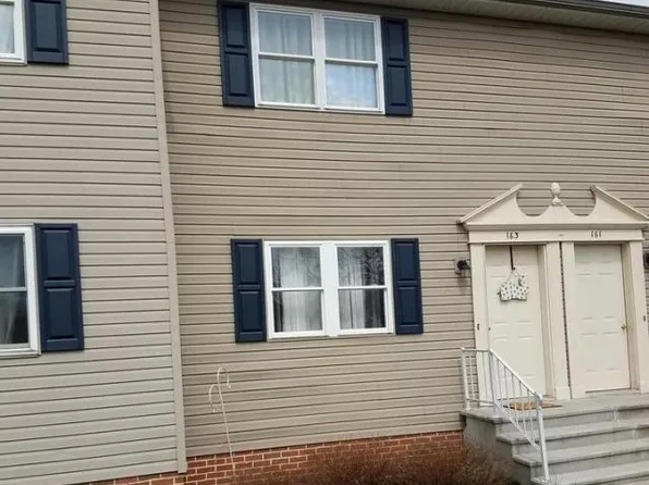 163 Center St, Hanover, PA 17331