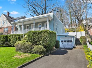 50 Sherwood Drive, Larchmont, NY
