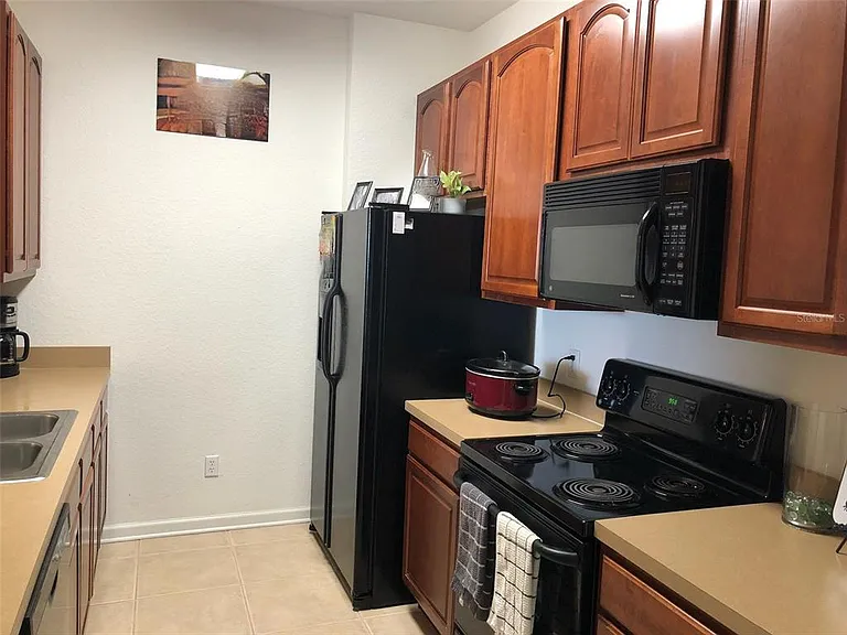 2484 San Tecla St #402 — Photo 10