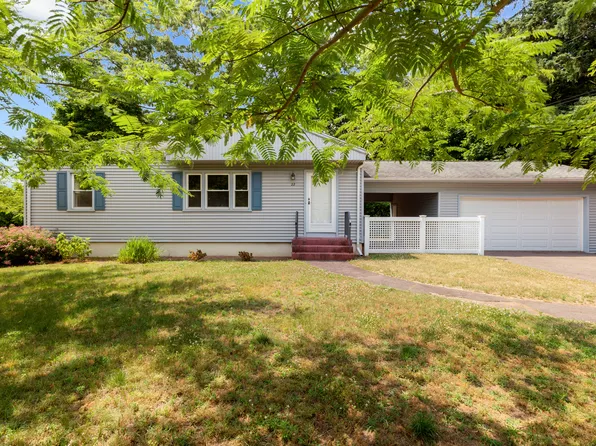 22 Pequot Avenue, North Haven, CT 06473