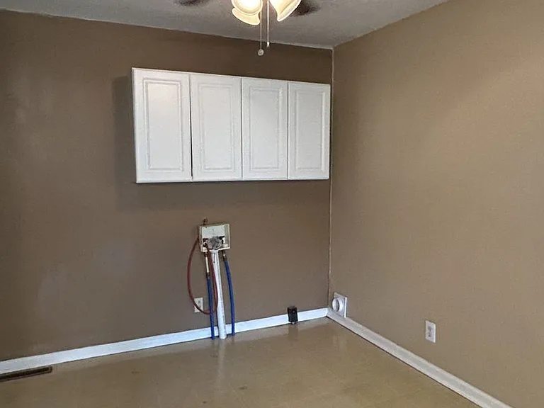 1814 S Olive St — Photo 5