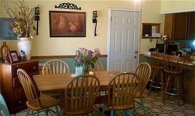 4th image of 5557 S Gledhill Ave