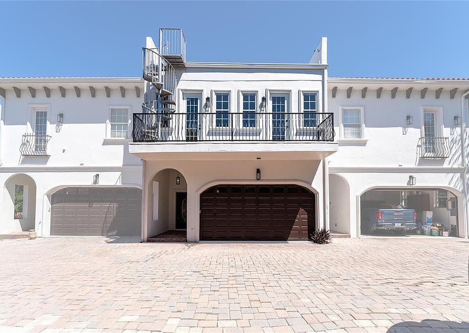 1st image of 5601 BAYSHORE BOULEVARD #E