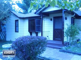 6201 Hillcrest Rd, Cary, IL 60013