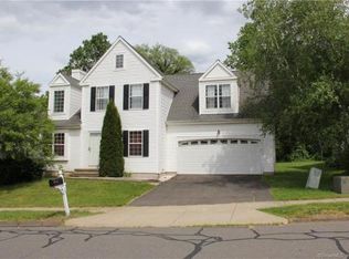 15 Timothy Dr, Middletown, CT 06457