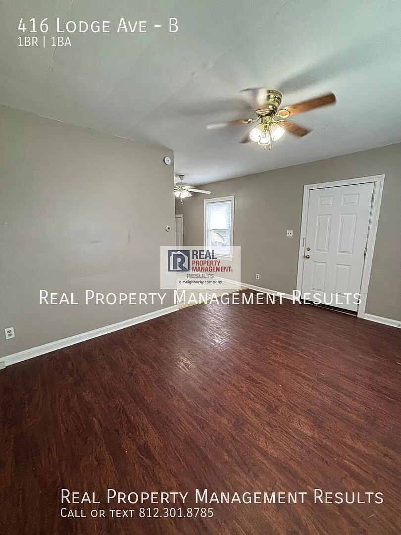 Convenient East Side Apartment - Walking Distance to Local Amenities — Photo 3