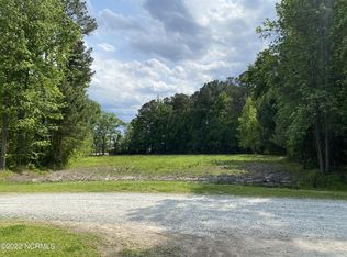 126 Quail Rd, Teachey, NC 28464