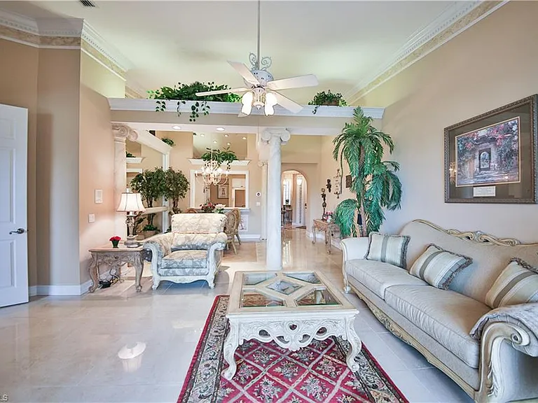 837 Sailaway Ln #202 — Photo 15