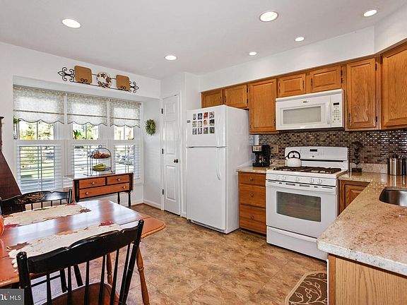 3rd image of 12151 Derriford Ct