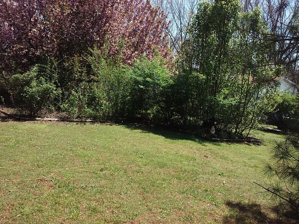 2nd image of 350 Truslows Ln