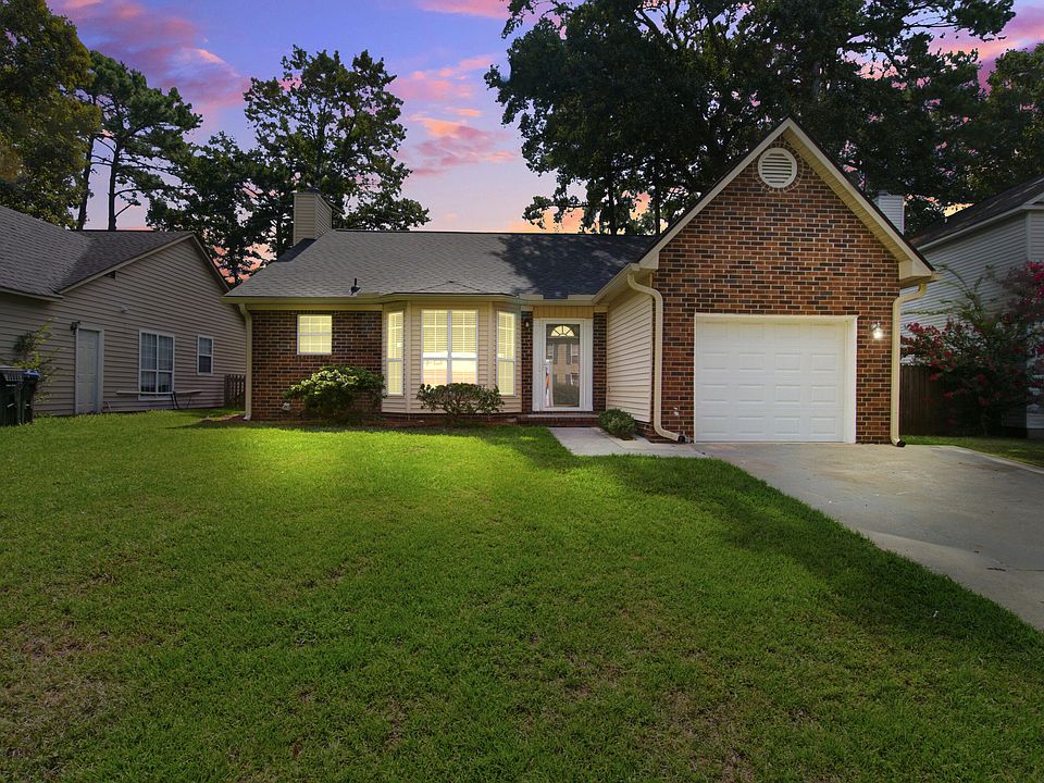 1st image of 105 Parish Parc Dr