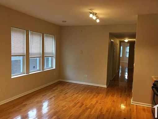 3rd image of 8014 S Ingleside Ave APT 1N