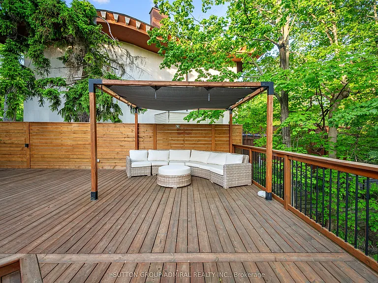 35 Wentworth Ave — Photo 42
