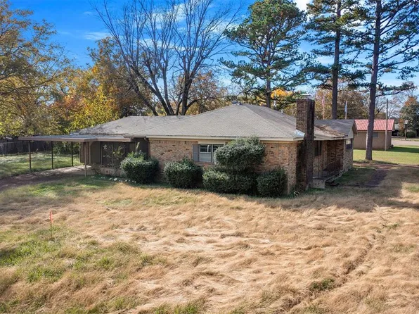 10 NE 6th St, Idabel, OK 74745