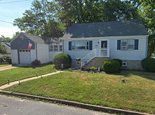 602 Orchard Pl, Port Monmouth, NJ 07758