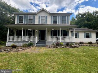 319 Russell Ct, Effort, PA 18330