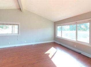 339 Collins Ln, Maple Shade, NJ 08052