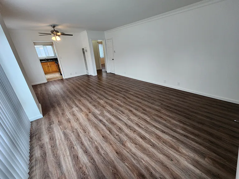 Living Rm & Dining Rm