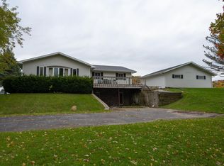 N4485 Johnson Rd, Mauston, WI 53948