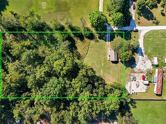 4th image of 63176 E 282nd Rd