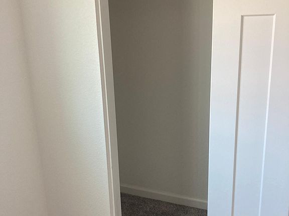 3rd image of 7580 Blue Bell Cir