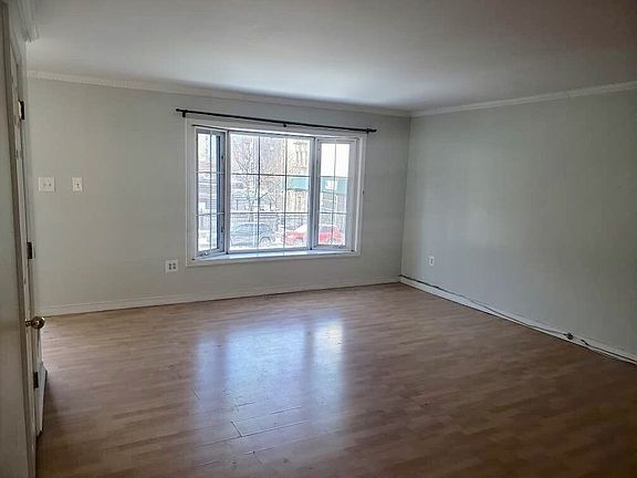 2nd image of 282 Cypress Ave #2