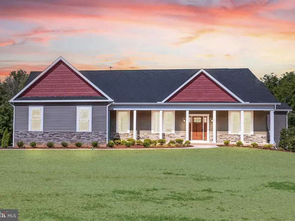 1271 Hartwood Rd, Fredericksburg, VA 22406