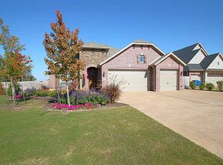 1604 SW Rosedale Ave, Bentonville, AR 72712