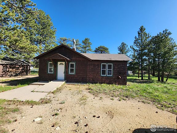 2nd image of 860 S Saint Vrain Ave