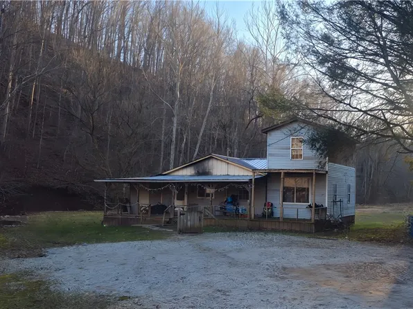 4369 Rowels Run Rd, Creston, WV 26141