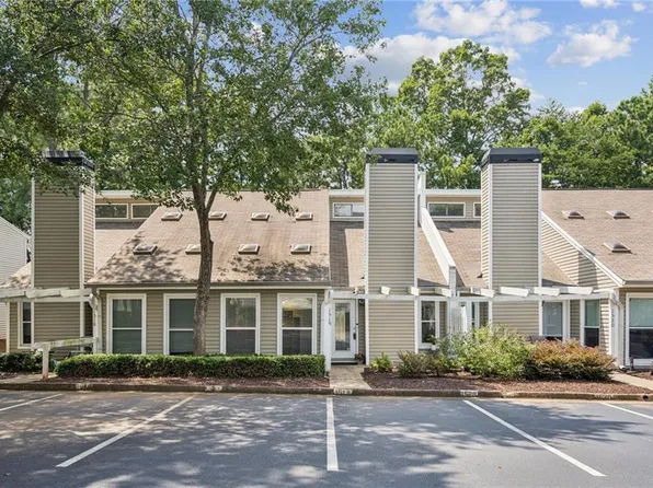 1519 Planters Ridge Ln, Alpharetta, GA 30004